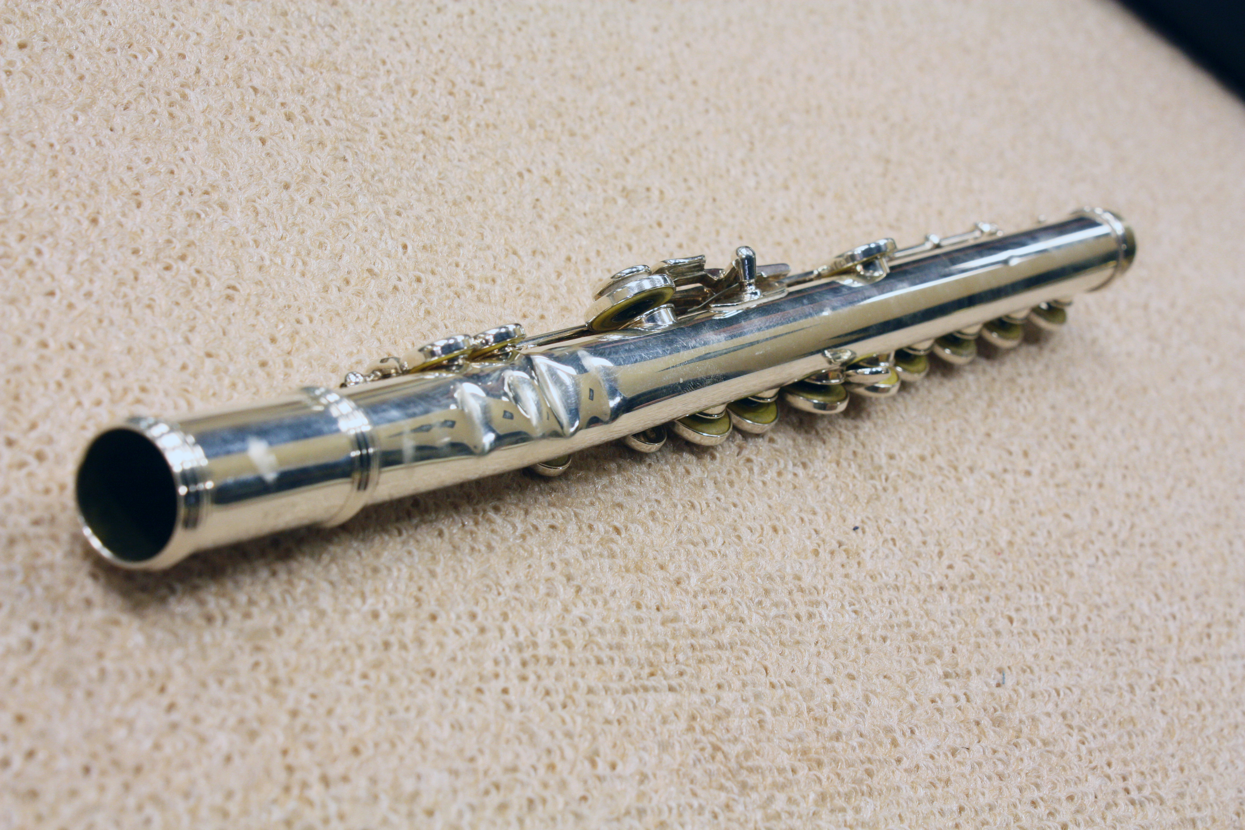 flute-middle-joint-damage